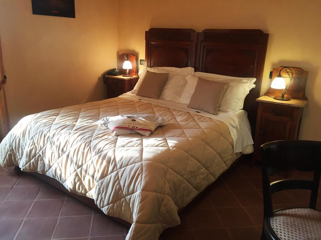 La Foresteria Del Castello - Wellness Hotel In Dimora Storica CastellʼAlfero 외부 사진