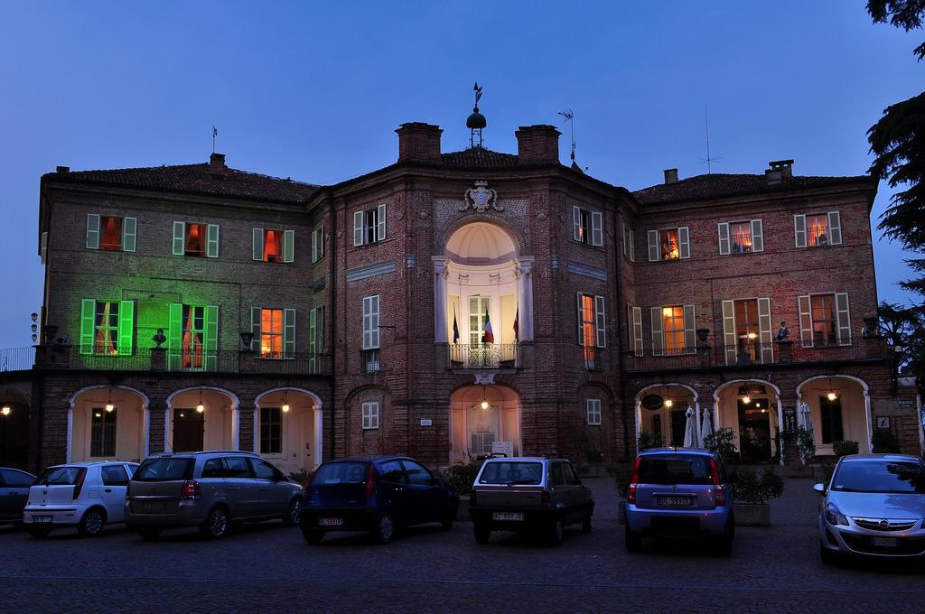 La Foresteria Del Castello - Wellness Hotel In Dimora Storica CastellʼAlfero 외부 사진