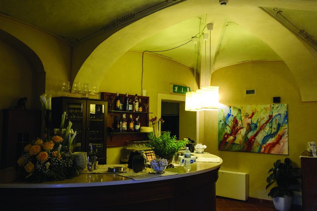 La Foresteria Del Castello - Wellness Hotel In Dimora Storica CastellʼAlfero 외부 사진