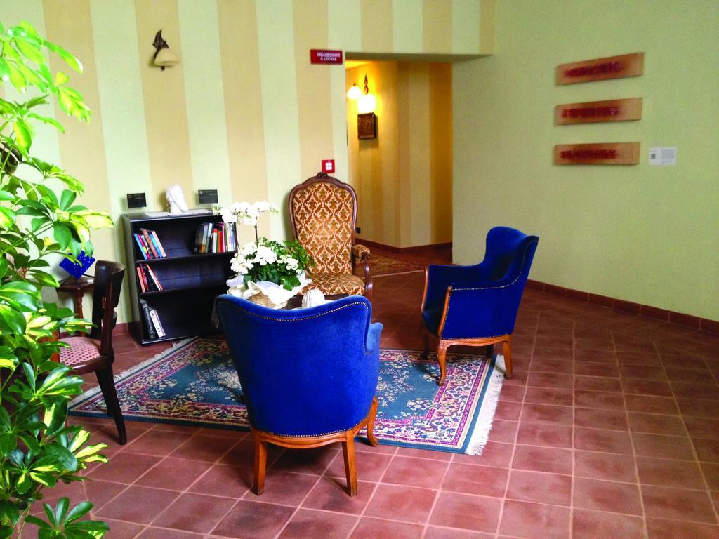 La Foresteria Del Castello - Wellness Hotel In Dimora Storica CastellʼAlfero 외부 사진
