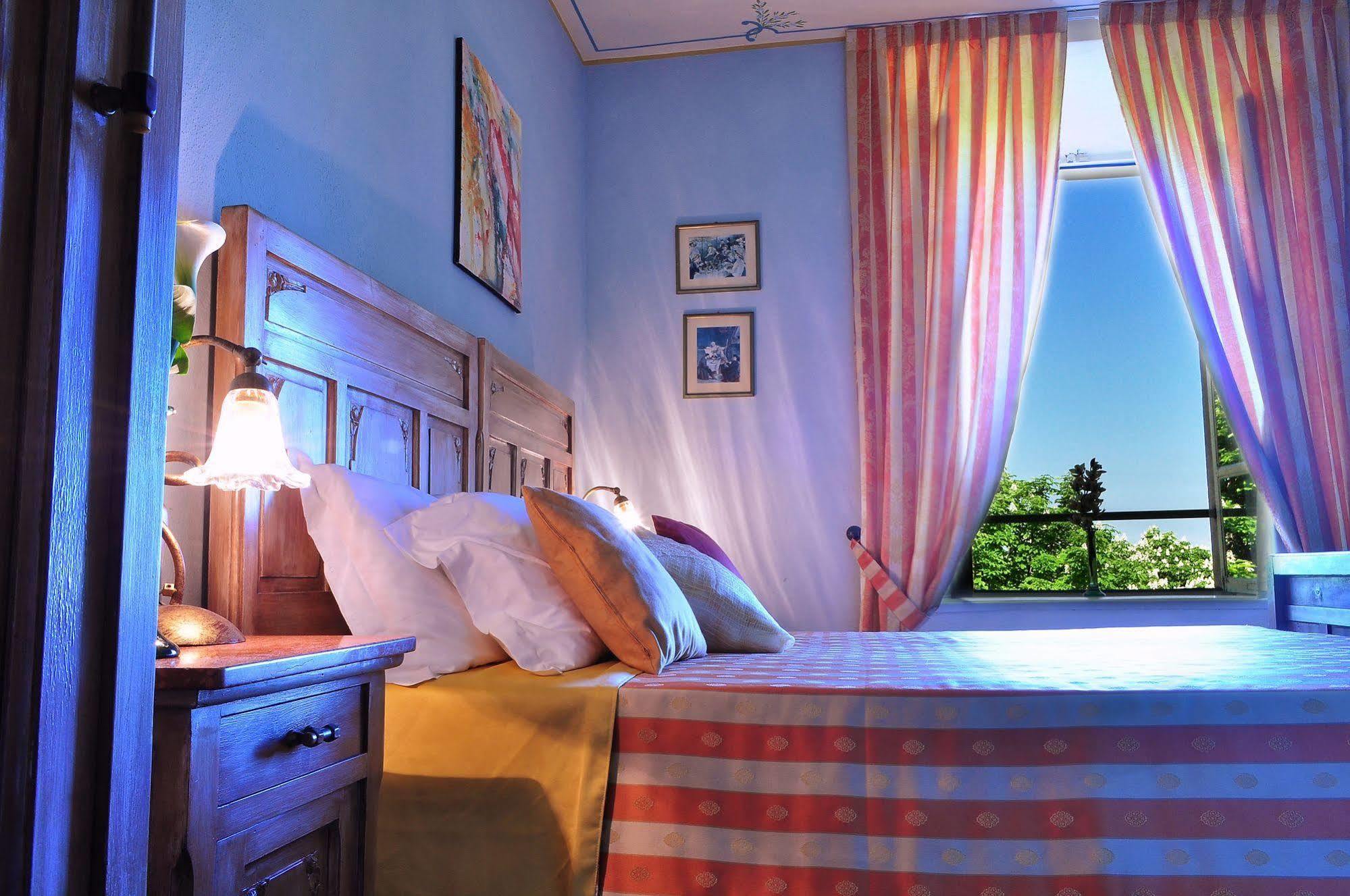 La Foresteria Del Castello - Wellness Hotel In Dimora Storica CastellʼAlfero 외부 사진