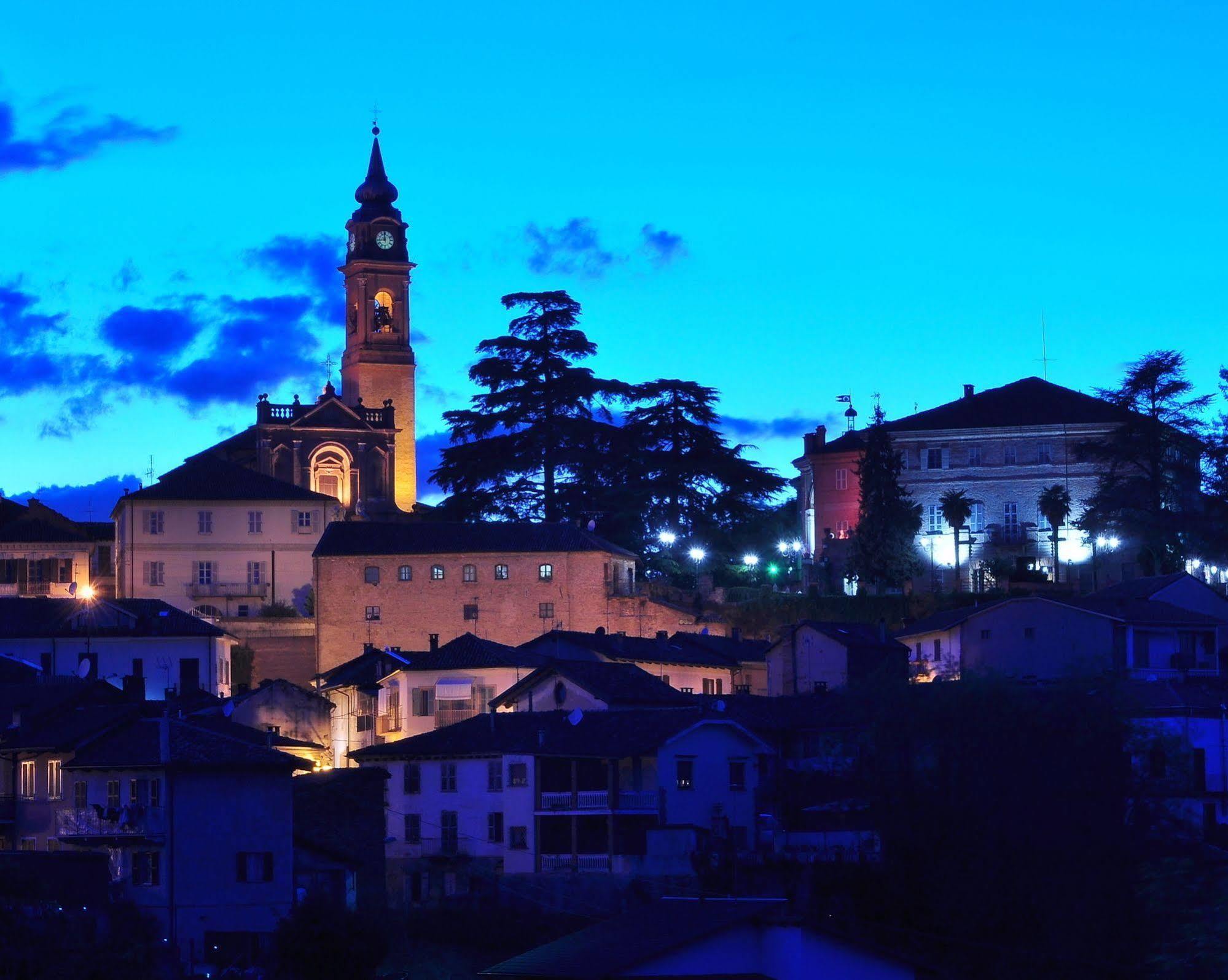 La Foresteria Del Castello - Wellness Hotel In Dimora Storica CastellʼAlfero 외부 사진