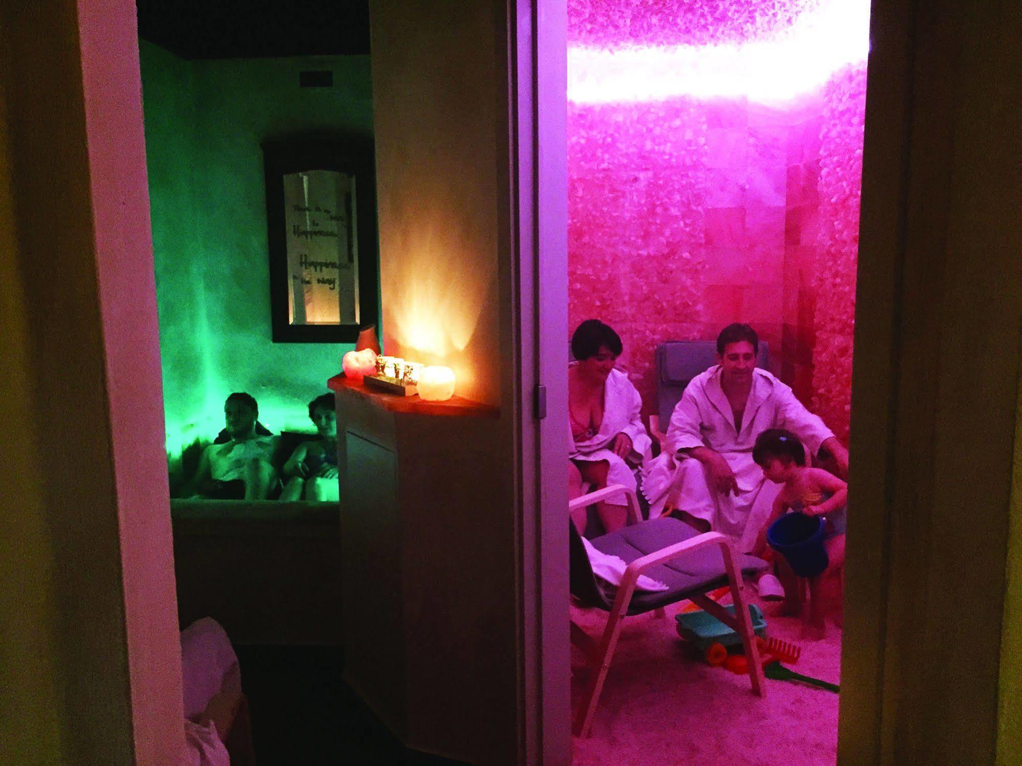 La Foresteria Del Castello - Wellness Hotel In Dimora Storica CastellʼAlfero 외부 사진