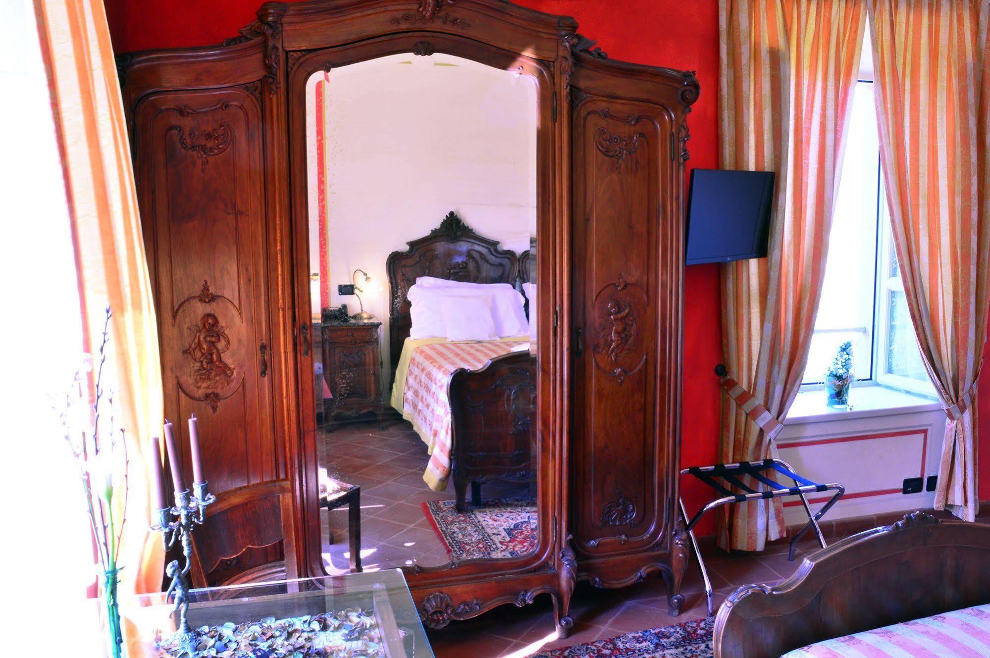 La Foresteria Del Castello - Wellness Hotel In Dimora Storica CastellʼAlfero 외부 사진