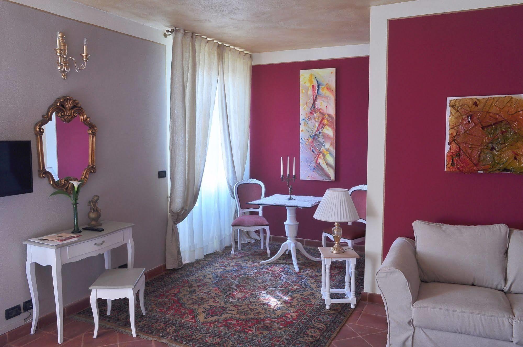 La Foresteria Del Castello - Wellness Hotel In Dimora Storica CastellʼAlfero 외부 사진